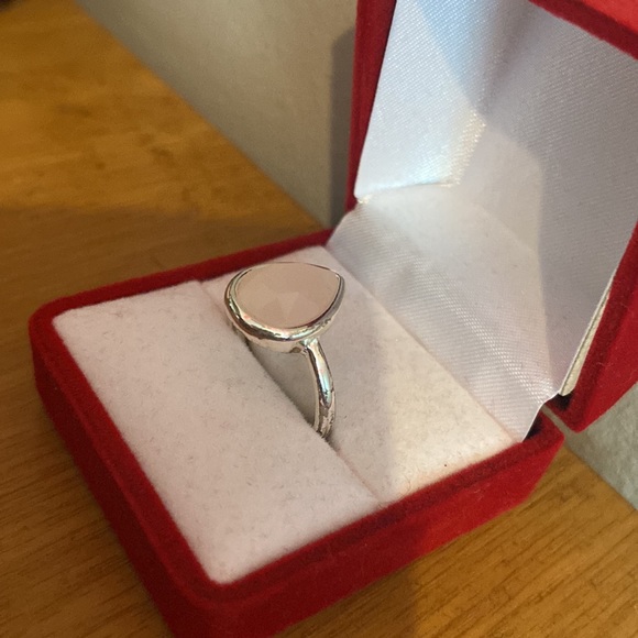 Rose Quartz Ring- Women’ Silver - Picture 2 of 5